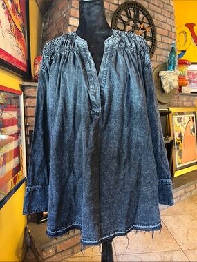 We the people Tunic top